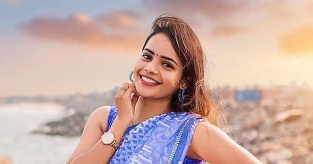 തൽകാലം വേദന സഹിക്കുക അല്ലാതെ ഇപ്പോൾ എന്താണ് ചെയ്യുക. സമയം മൂന്ന് മണിയായി.. ഇനി ഇതാ എന്ന് പറയുമ്പോളേക്കും നേരം വെളുക്കും.