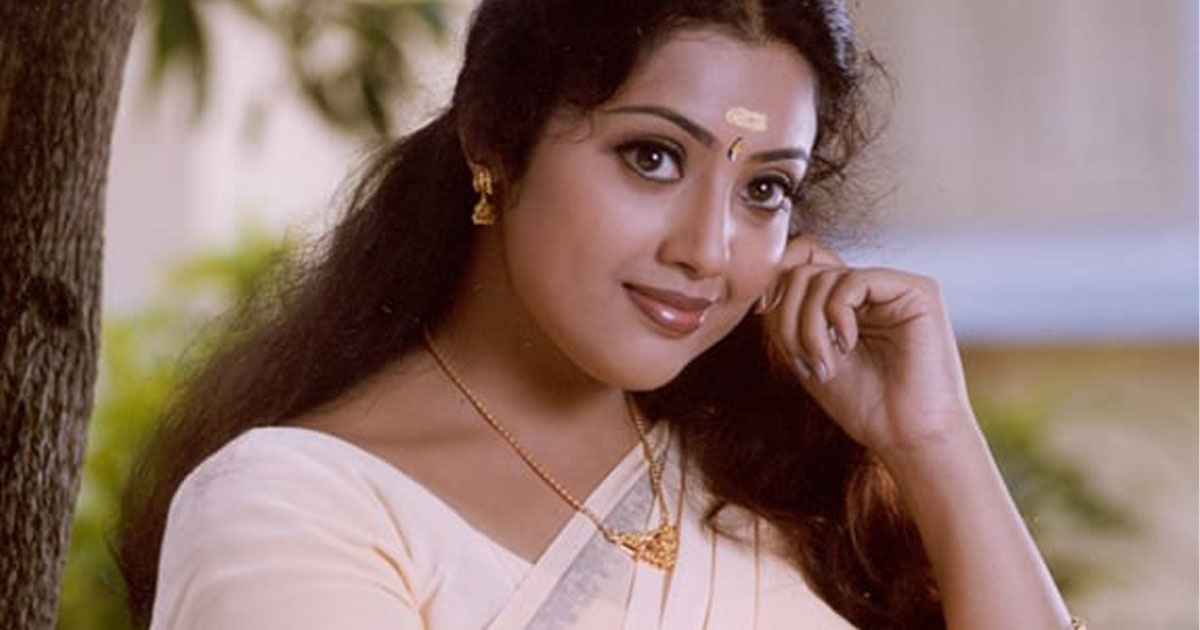 വർഷങ്ങൾക്ക് മുൻപ് കല്യാണം കഴിഞ്ഞ സമയത്ത് നിൻ്റെ വസ്ത്രങ്ങൾക്കിടയിൽ നിന്നും അയാൾക്കത് കിട്ടിയതാണെന്ന് പറഞ്ഞു.